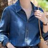 Women's Non-rolled Dark Blue Soft Denim Shirts Are Layered Over Long-sleeved Full-shoulder Tops In Autumn and Winter