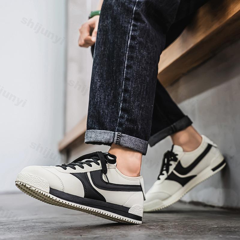 Men's Shoes 2026 New Spring Autumn Soft Soled Lightweight Fashion Men's Vulcanize Shoes Comfortable Lace-up Non Slip Sneakers