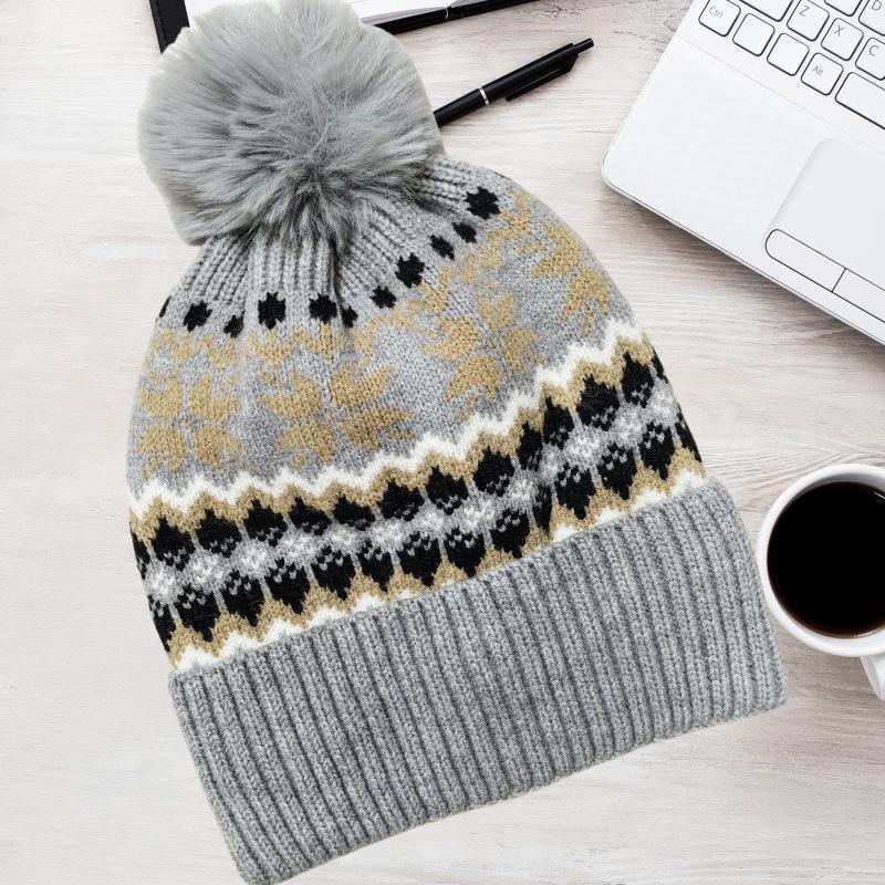 Cross-Border Knitted Christmas Hat for Adults - Warm, Fashionable with Bell Pom Pom