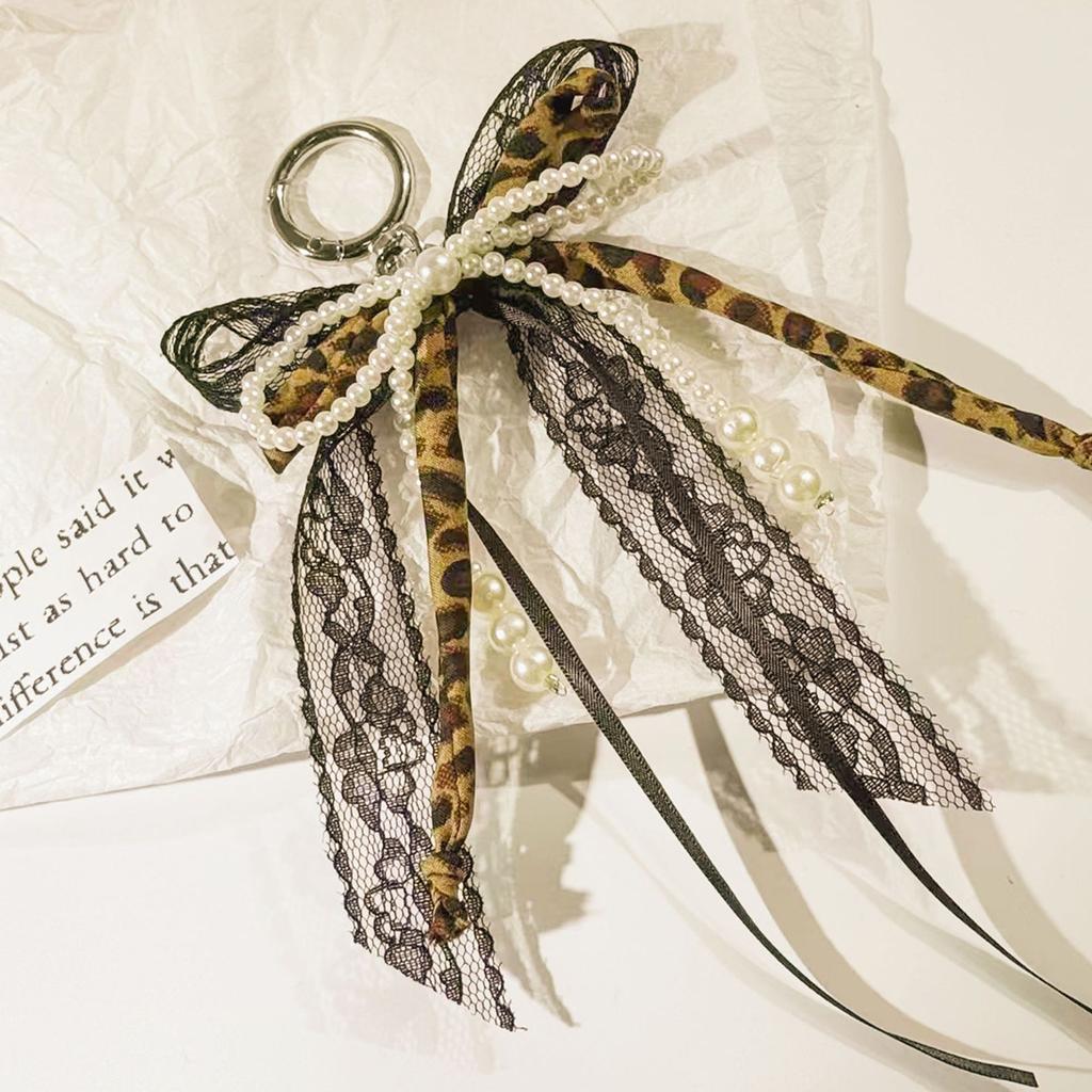 Neuer Schlüsselanhänger mit Schleife aus Leopardenband, Spitze, Imitationsperle, Modedesign, Anhänger, Taschenschlüsselanhänger, Handykette, Hängezubehör
