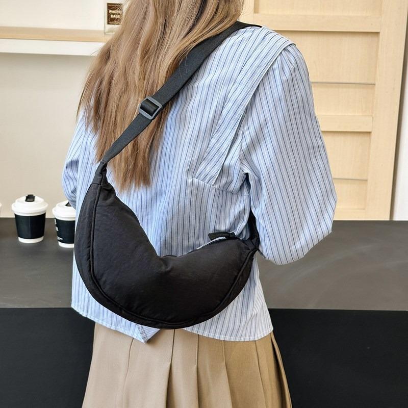 Women's bag new messenger bag nylon dumpling bag versatile casual shoulder messenger bag small cloth bag