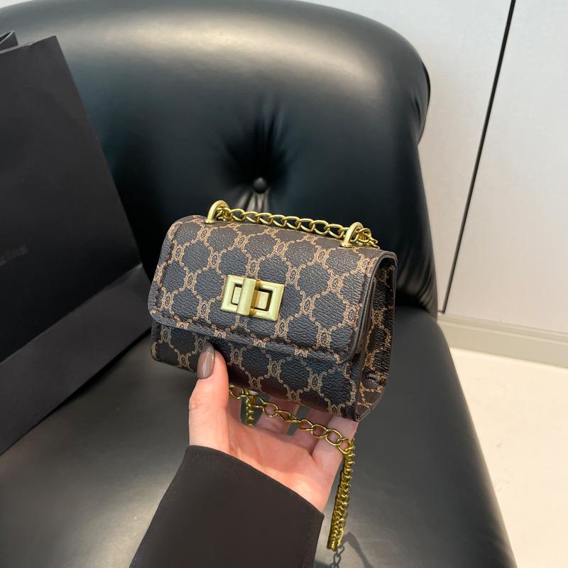 

Зимняя новая модная сумка через плечо повседневная цепочка маленькая квадратная сумка женская мода персонализированная красивая сумка-мессенджер