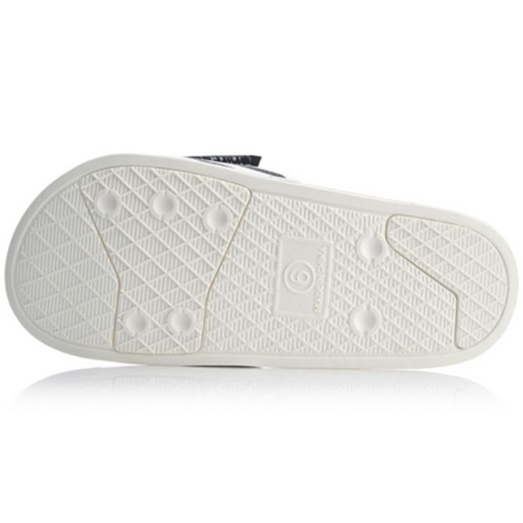 Li Ning Sports Fashion Series Disney Mickey Crossover Lightweight Stylish White Black Slippers Women's AGAQ024-3