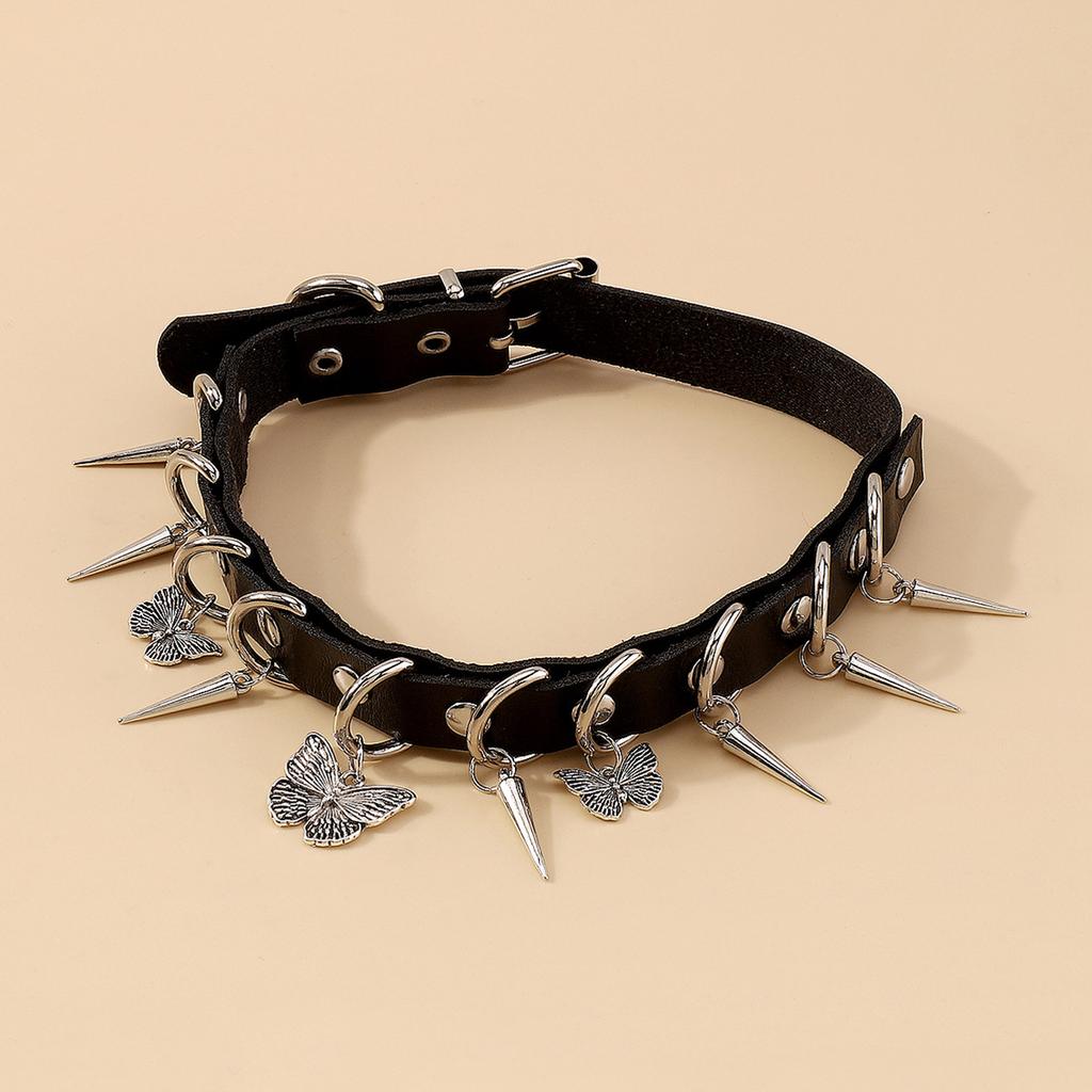 Sladký a cool styl personalizovaný PU obojek pro ženy, nýtovaný motýlek kreativní rockový originální styl kožený náhrdelník
