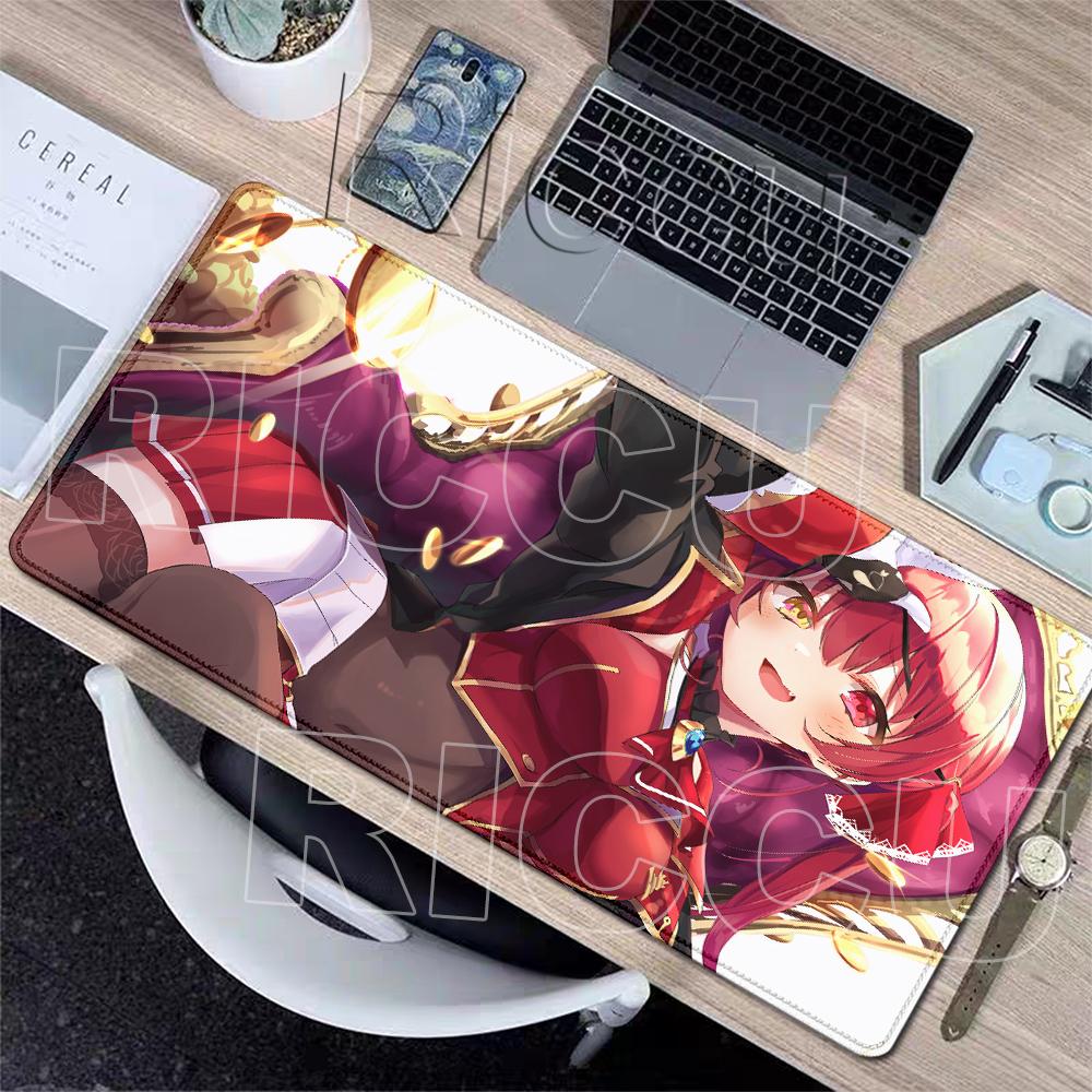 Mauspad Laptop Spiel Hololive Houshou Marine Mechanische Tastaturunterlagen Niedliches Anime-Mädchen Rutschfeste Schreibtischmatte Gummi-Verriegelungskanten-Pads