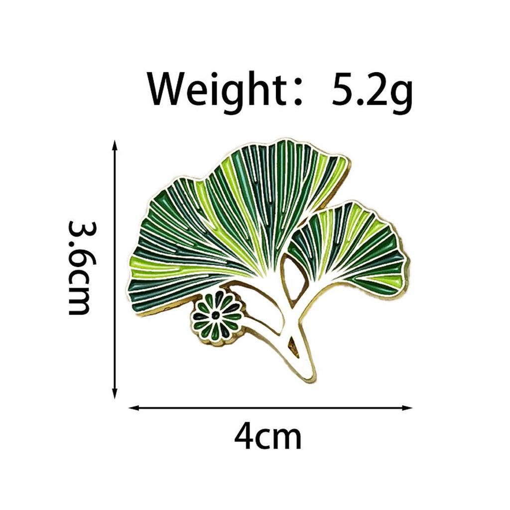 Chic Green Leaf Brooch: Stylish Lotus and Bamboo Leaf Badge for Clothing and Backpack Accessories.