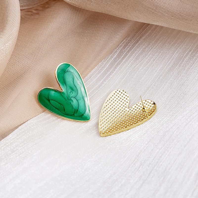 Silver Needle Heart Earrings: European & American Design, Cold Style, Exaggerated Fashion, Irregular Heart, Women’s Ear Jewelry