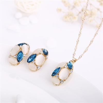 2Pcs/Set Luxury Oval Faux Opal Pendant Ear Studs Necklace Set Shining Rhinestone Decor Women Elegant Earring Necklace Set