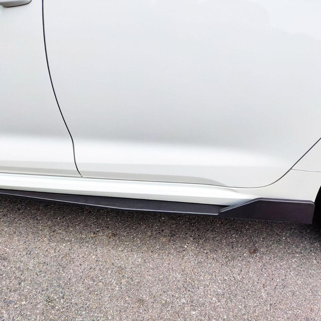 Kompatibel mit Corolla, Levin und Avalon 2019-2024: enthält Seitenschweller, Heckspoiler, Dachspoiler, Bodykit und 1,2 m lange Seitenschweller.