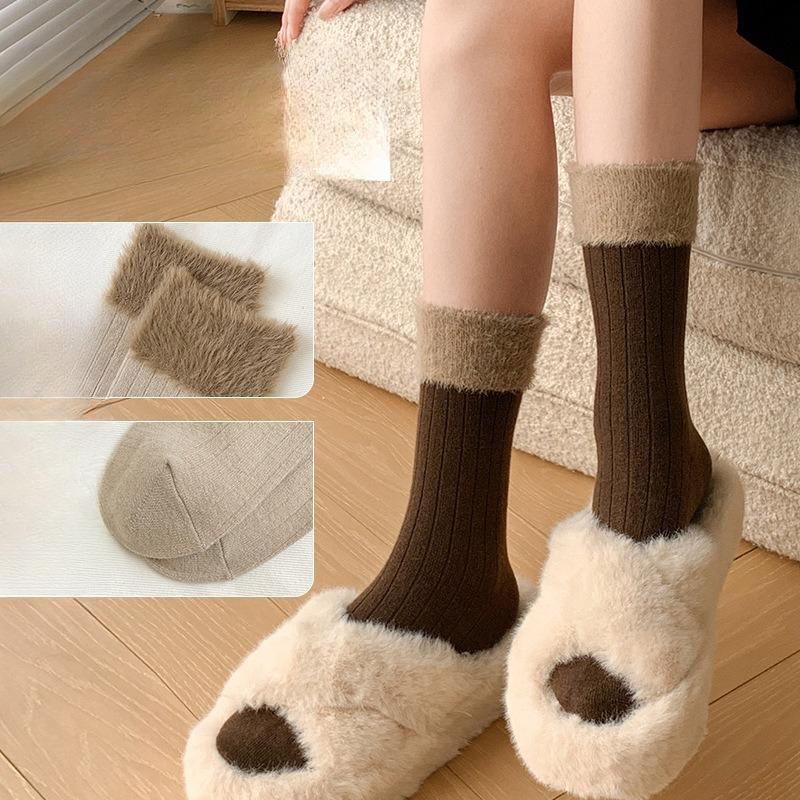 In Autumn and Winter, Warm Mink Fur Pile Socks for Women, Mid-calf Socks for Slimming, Sweet and Cute Wool, Soft and Warm High-waisted Socks