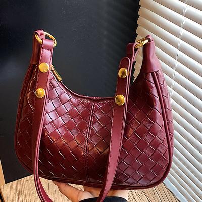 French Woven Crescent Crescent Niche Bag Women's 2025 Autumn New Trendy Texture Fashion Shoulder Bag Elegant Underarm Bag