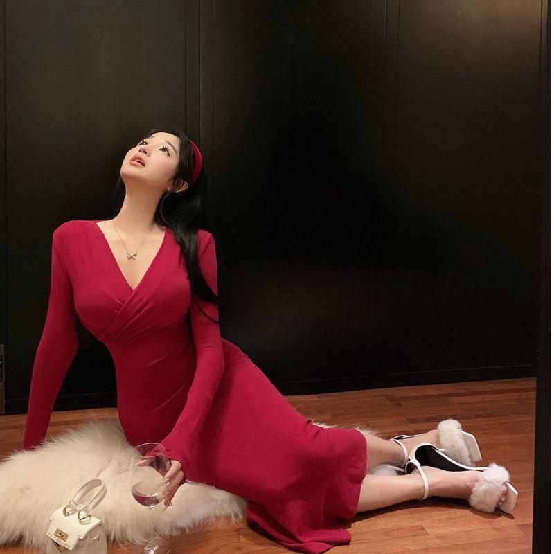 Sexy Spice Girl Red V-Neck Long Sleeve Dress Women's Spring New Slim Skinny Hip Wrap Niche Long Skirt