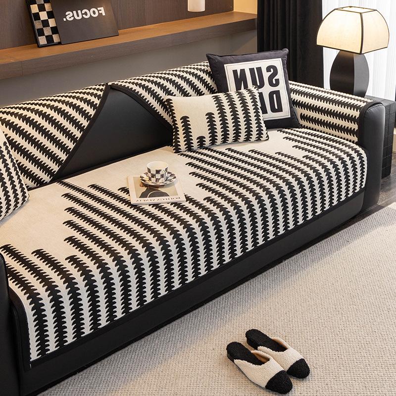 

New Chenille Sofa Cushion Four Seasons Universal Light Luxury High Sense Non-Slip Straight Row Leather Seat Cushion Cover Cover Cloth 70*70cm