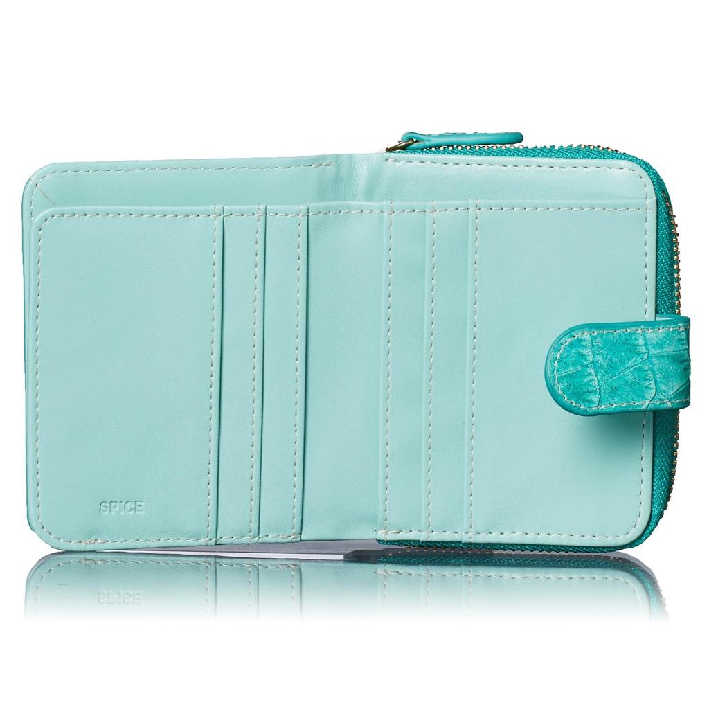 [VOICE] This women's SPICE bifold wallet, made by Italian company MASINI, looks like a mini wallet but has the storage capacity of a long wallet.