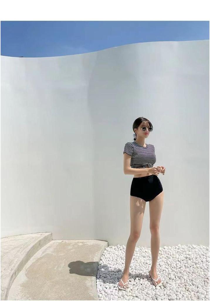 2024 Korean Style Striped High-Waisted Tummy-Covering Short Sleeve Swimsuit
