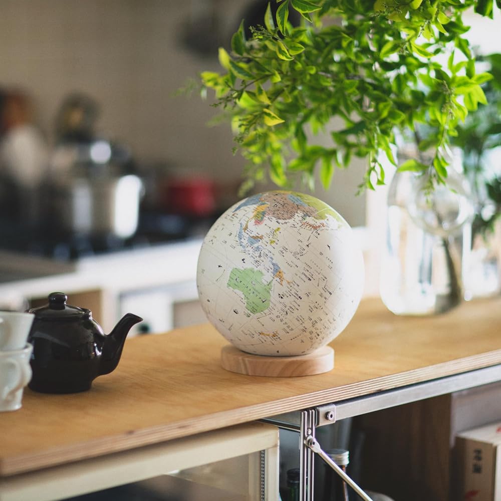 Hobonichi Earth Ball Journey: A full-fledged globe-type Earth Ball with the countries of the world