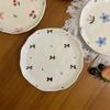 Korean-style InS-style Small Flower-shaped Irregular Hand-molded Ceramic Plates and Pastry Plates
