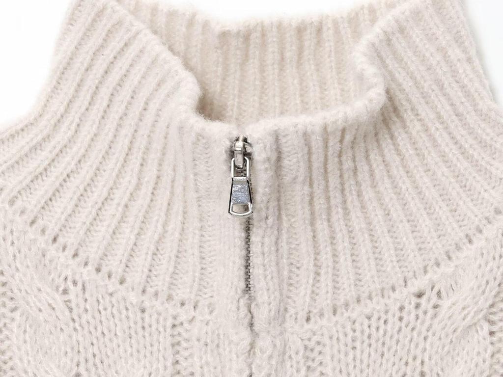 2025 Autumn Women's European & American High-End Cable Knit Stand Collar Cardigan with Zipper