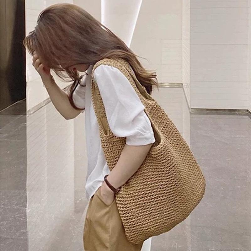 Stylish Large Capacity Straw Woven Beach Tote Bag