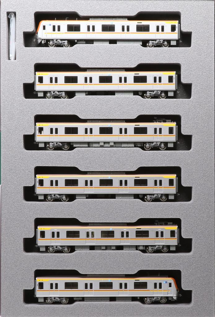KATO N Gauge Tokyo Metro Yurakucho Line 17000 Series Basic Set Model Train Line/Fukutoshin 6-Car 10-1758