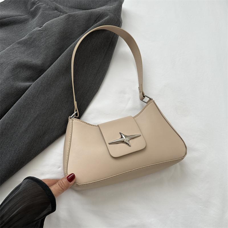 Chic Fashionable Large Capacity Shoulder Bag Women 2023 Autumn New Trend Retro Commuter Underarm Bag Female