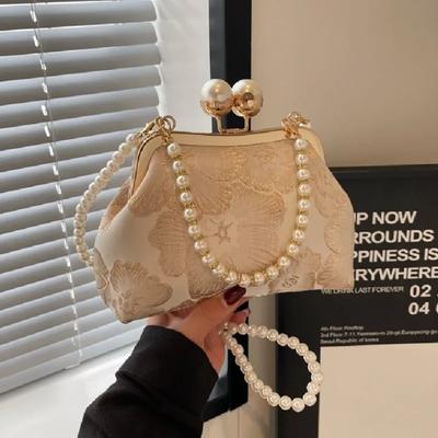 Perlenrahmen Modische Umhängetaschen mit Blumenmuster, hochwertige Perlen, Sinn für Luxus, Grace-Schultertaschen für Damen, neuer heißer Verkauf
