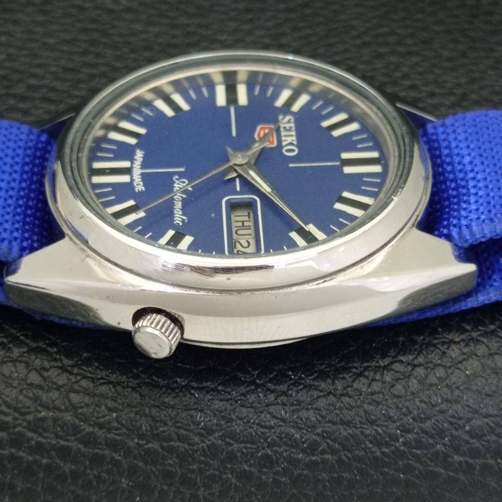 AUTOMATIC VINTAGE SEIKO 5 JAPAN 7009A MENS BLUE COLOR DIAL WATCH A702110-5
