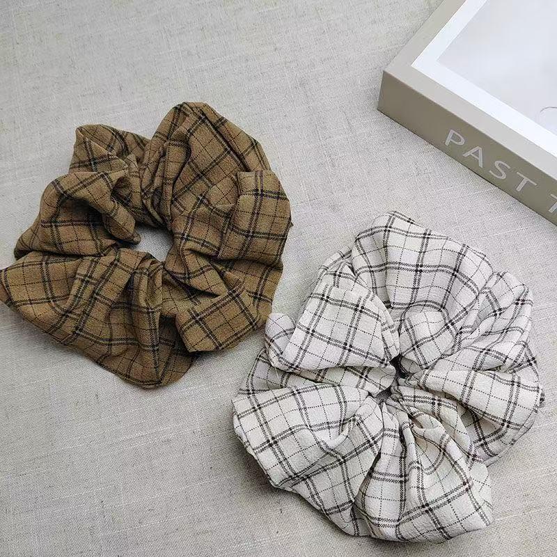 Vintage Plaid Scarf Hair Tie Set: Elegant Women's Oversized Plaid Scarf and Hair Tie Accessories