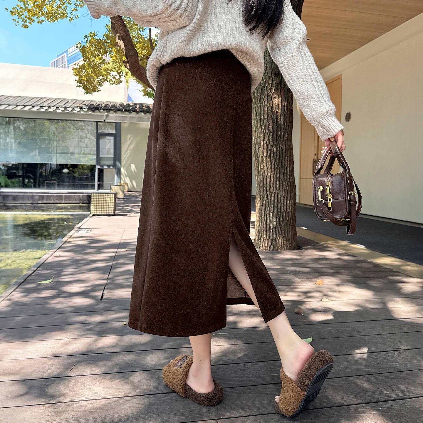 Women s 2025 A-Line Wool-Blend Slit Skirt - Autumn/Winter Collection L