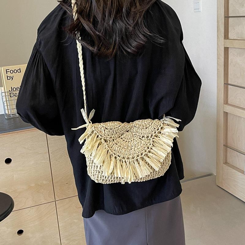 Nischen-Strohwebtasche Damen große Kapazität ausländischer Stil Schulter Umhängetasche Frühling kleine Tasche Damen Nischendesign kleine quadratische Tasche