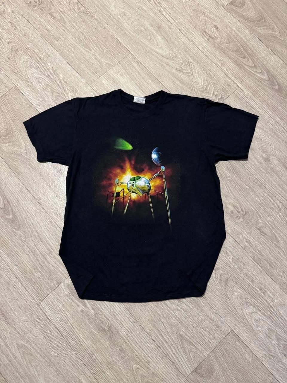 Vintage World Of The Worlds T-shirt 2000s L
