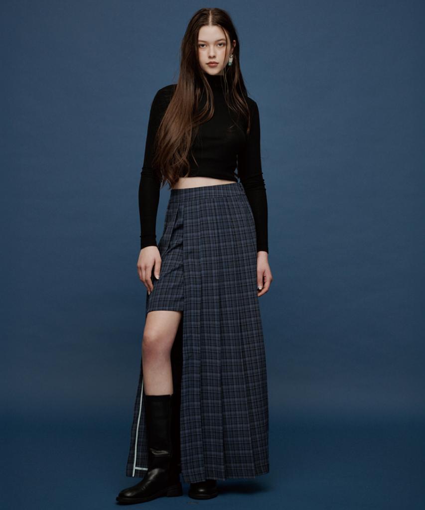 Koldeubeullaengkis Asymmetrical Long Check Slit Skirt Navy