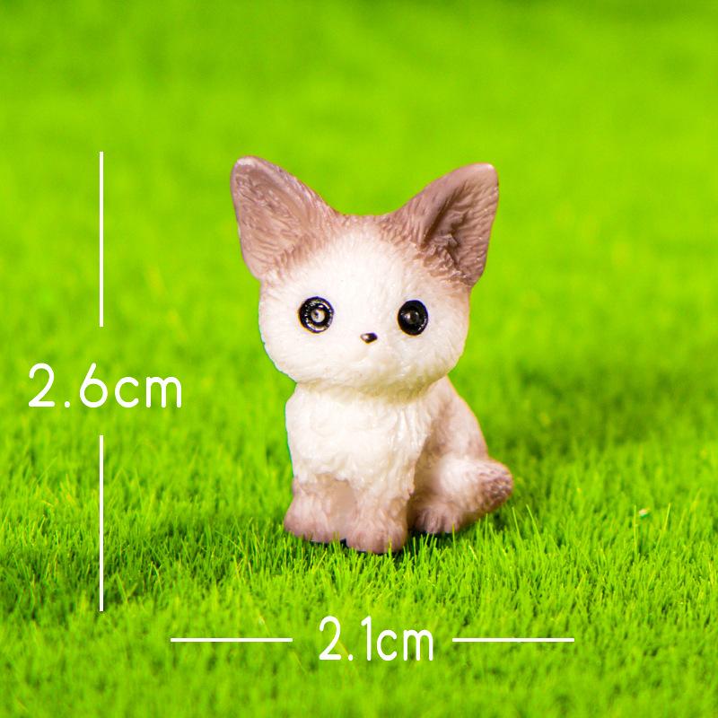 

Micro-landscape Ornaments, Simulated Little Cats, Creative Car Home Desktop Resin Craft Decorative Small Ornaments German curly-haired cat