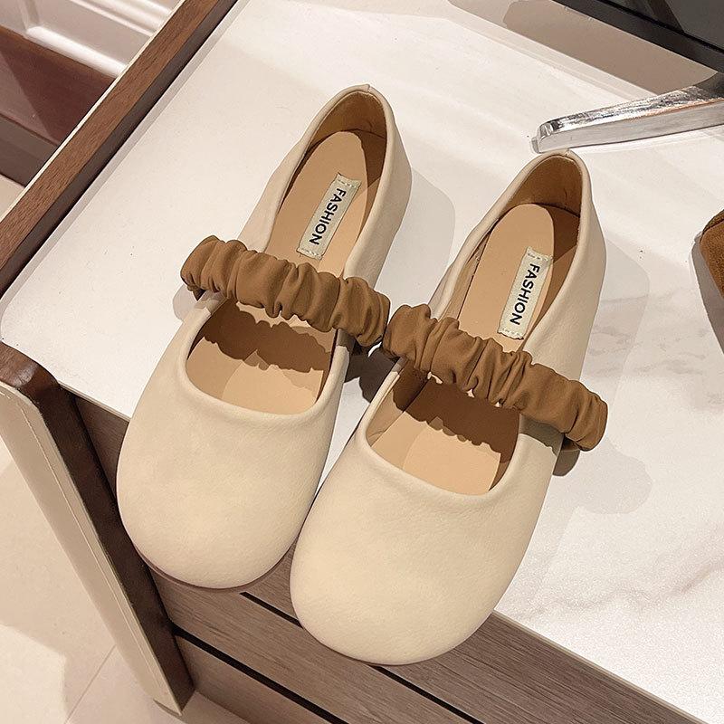

Soft-soled non-slip pregnant women s single shoes with one foot Doudou shoes women s autumn 2025 new French with skirt small leather shoes 35 бежевый