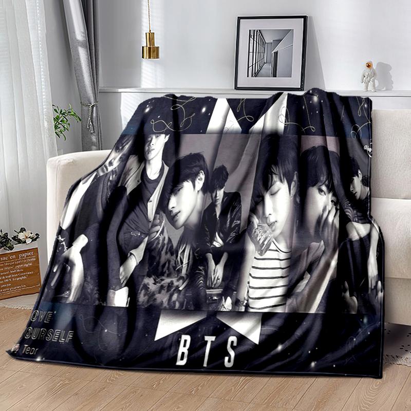 1pc Blanket Kpop Print Design, Lightweight Blanket for Sofa, Bed- Soft &Warm, Gift for All Seasons like Christmas, Halloween