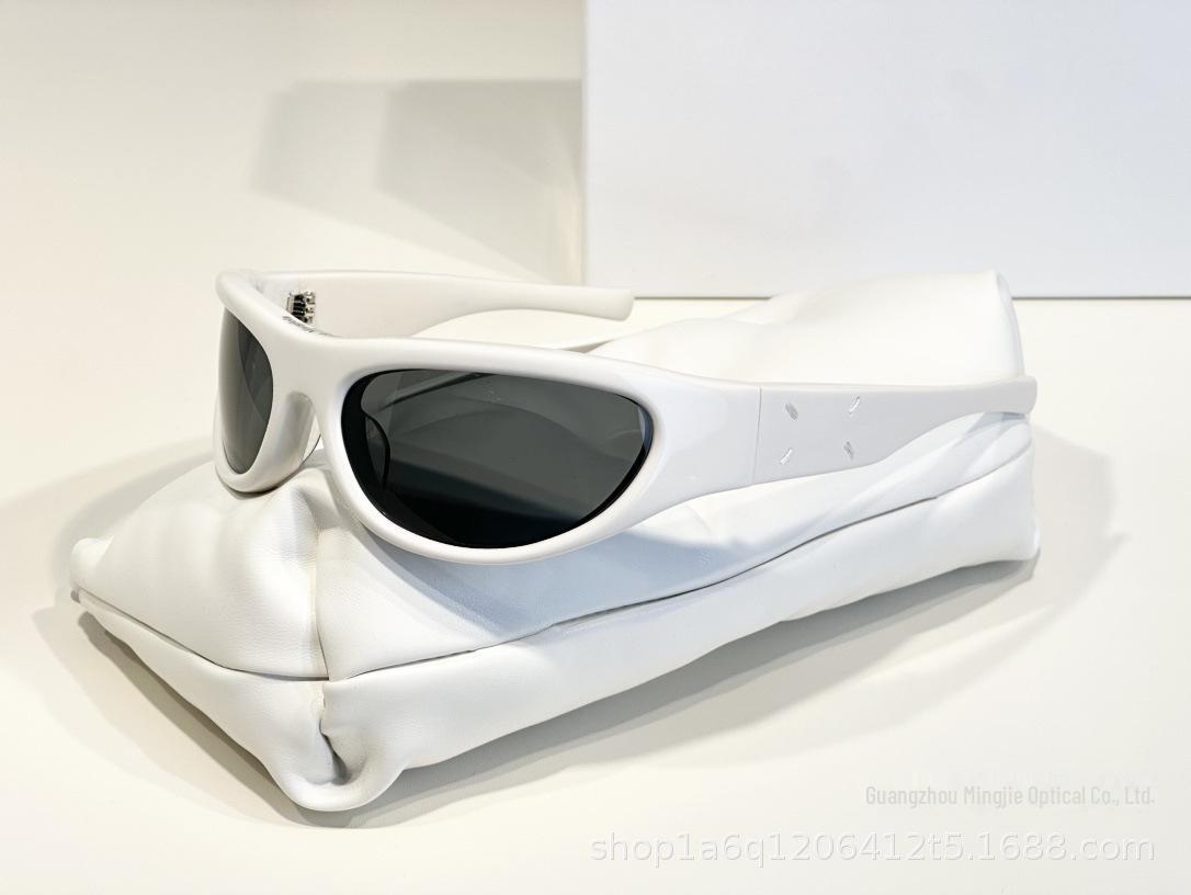 

JENNIE Футуристические крутые солнцезащитные очки для женщин и мужчин | Изогнутые линзы в стиле блогера