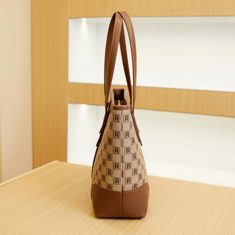 New Large Capacity Commuting Handbag Shoulder Bag Tote Bag Work Tote Bag