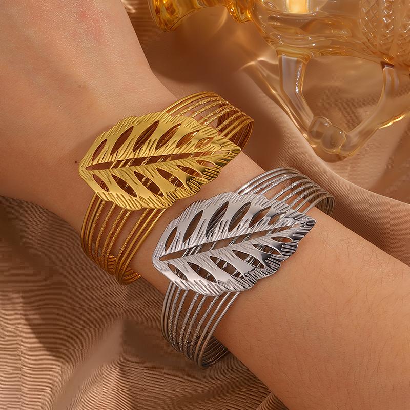 Titanium steel , wide version open leaf multi-layer steel wire K gold-plated leaves, personalized tide brand stainless steel