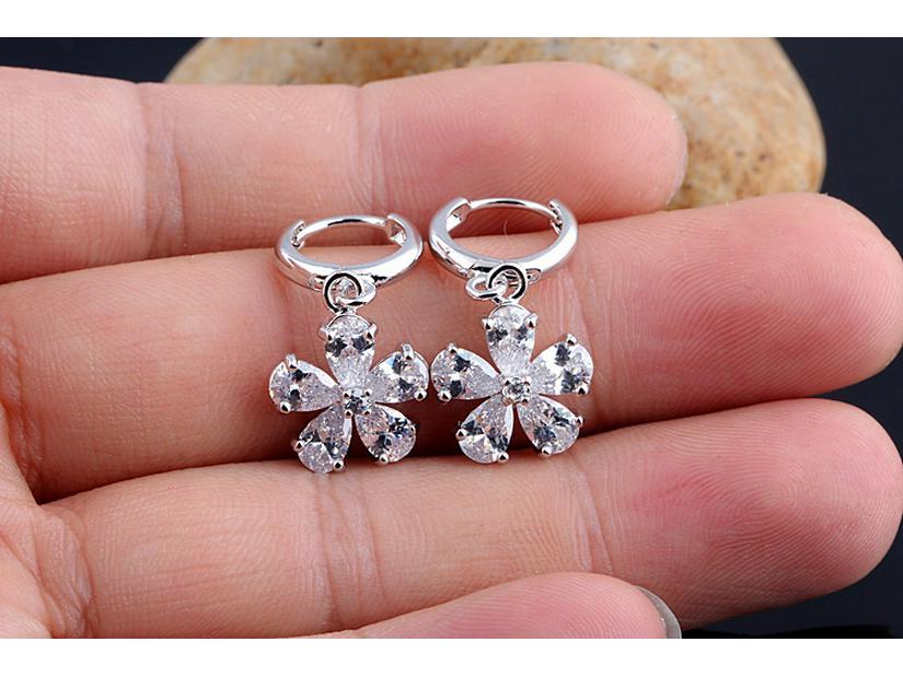 

Высококачественный набор кафф для ушей и серег-цветов из меди с золотым покрытием и цирконами - Винтажный стиль