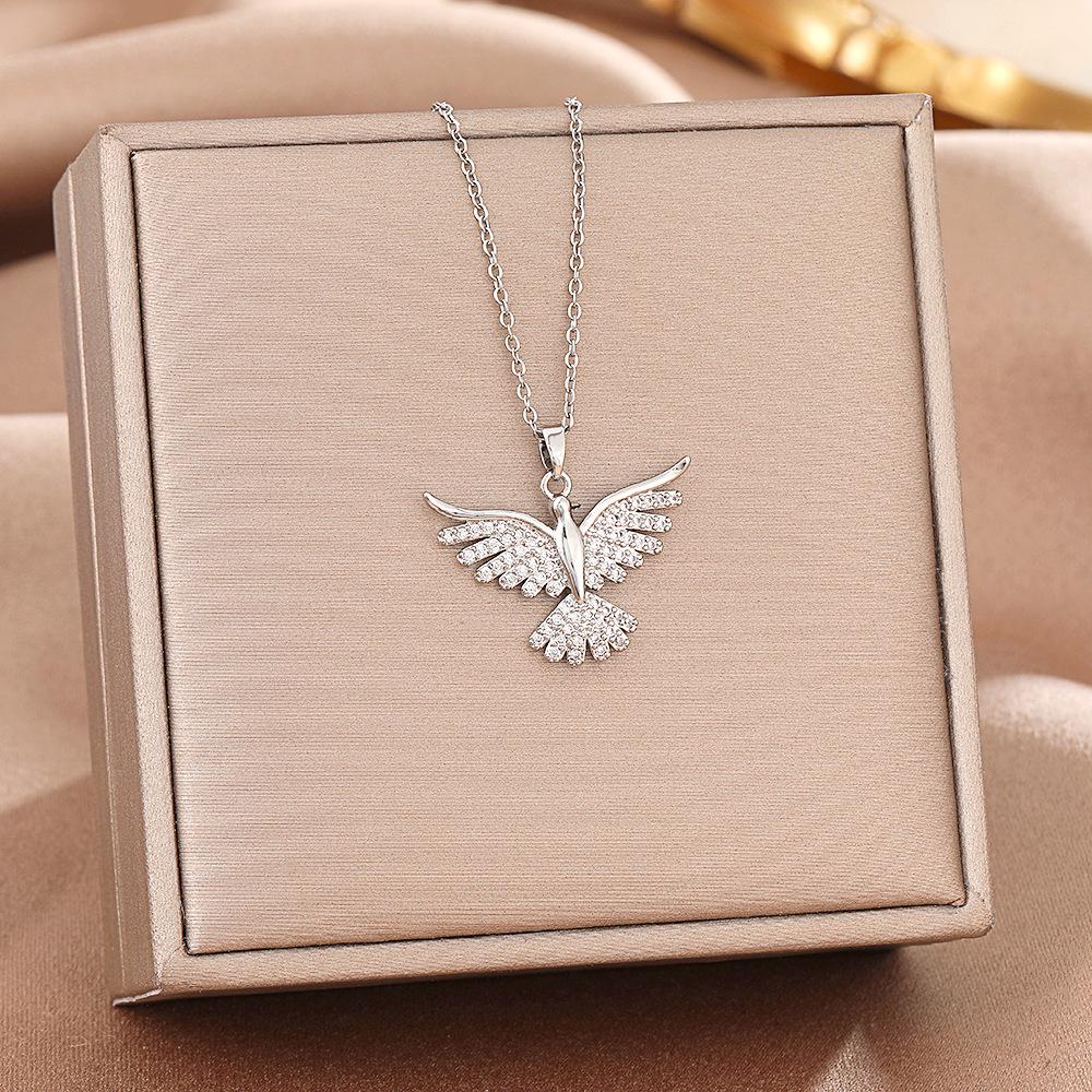 Women's Silver Titanium Steel Necklace with Micro-Inlaid Zircon - Elegant, Durable Clavicle Chain Jewelry