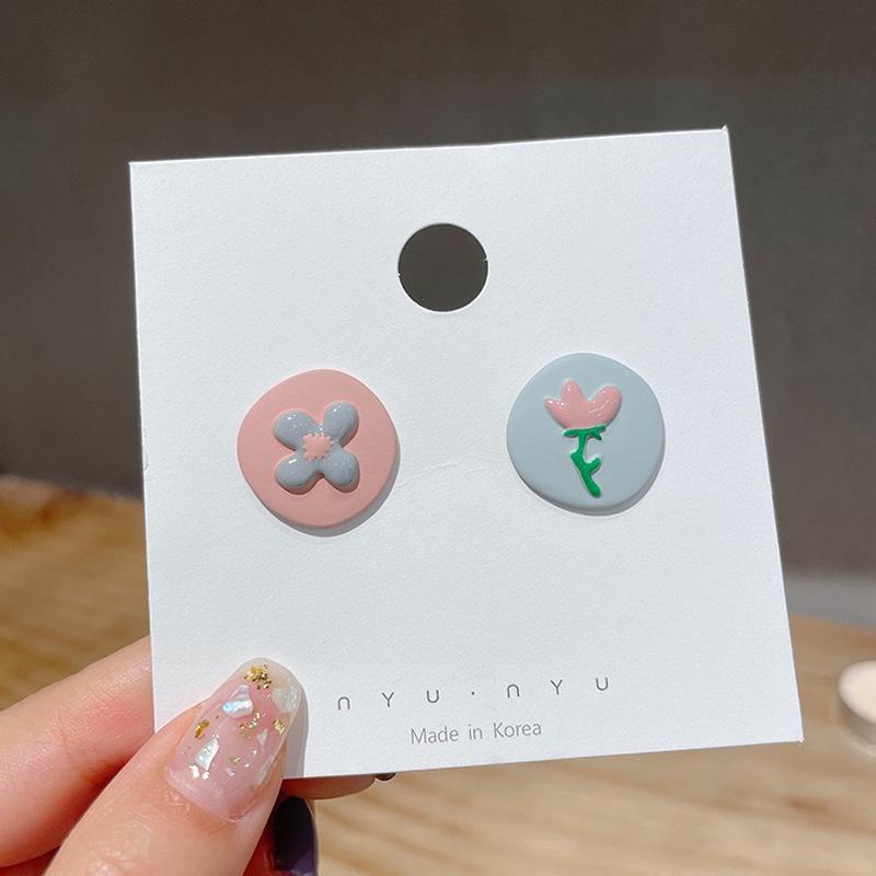 Spring/Summer Pearl Studs: High-End 925 Silver Cute Earrings for Women