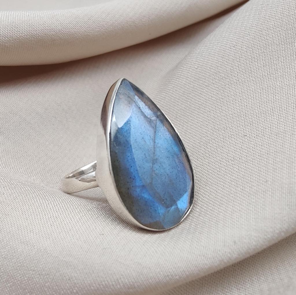Faceted Pear Labradorite Ring: Handmade 925 Sterling Silver, Boho Minimalist
