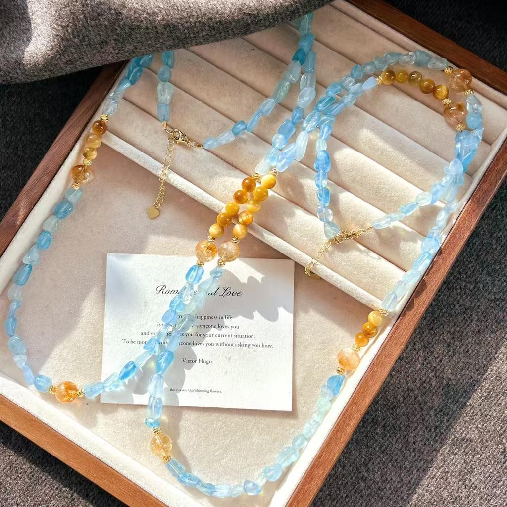 Collier chaîne pull vintage en œil de tigre naturel et aigue-marine, chaîne clavicule