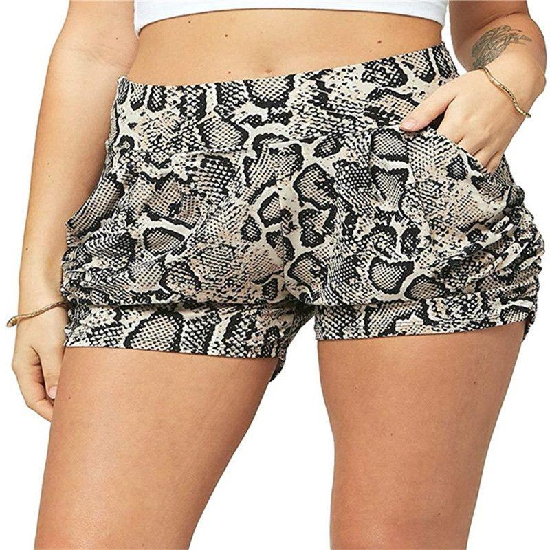 Stylish Women Summer High Waist Casual Shorts Featuring Pleated Design And Soft Material With Pockets