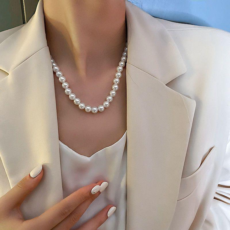 French Vintage Baroque Pearl Necklace Summer Niche Premium Sense Clavicle Chain Light Luxury Versatile Necklace Women