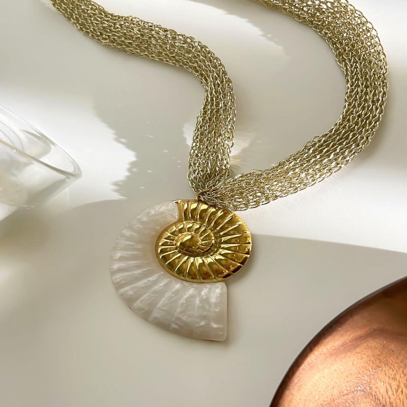 Stainless Steel Exaggerated White Resin Conch Leaf Sun Pendant Necklace For Women Trendy Knitted Mesh Belt Chain