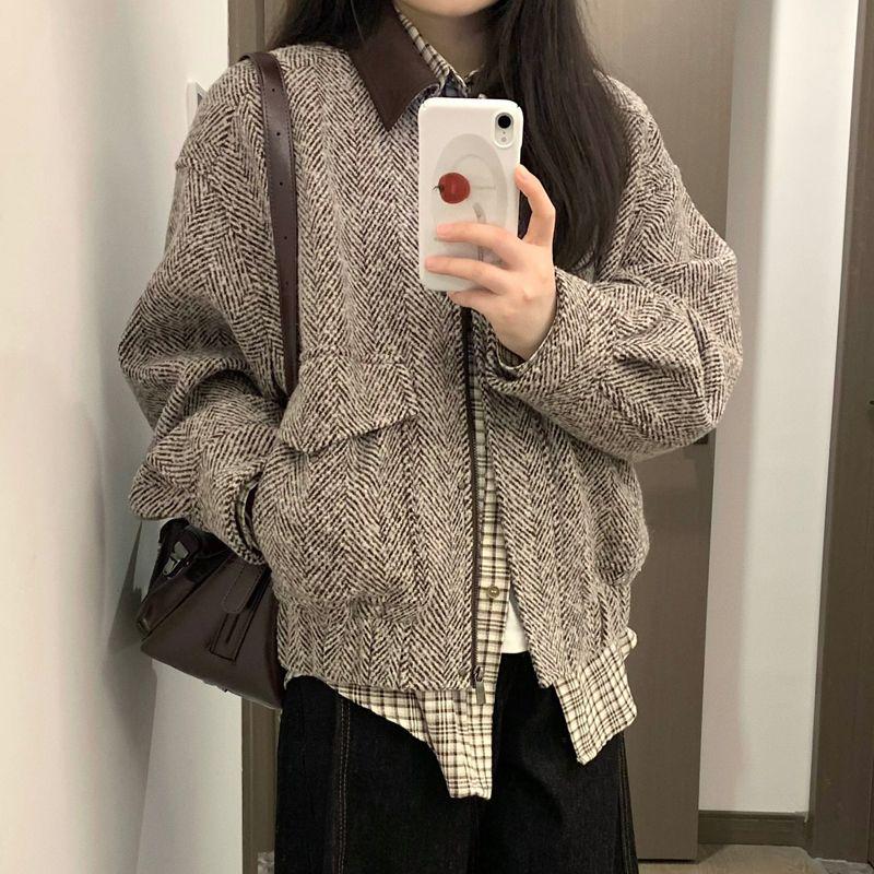 

Women s Retro Turn-Down Collar Baseball Jacket - Loose, Versatile, Casual Fit for Autumn S (85-100 lbs)