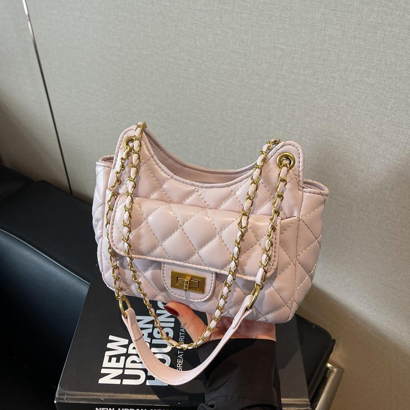 Xiaoxiangfeng rhombus chain shoulder bag 2025 spring and summer new temperament milf style Internet celebrity trend messenger bucket bag
