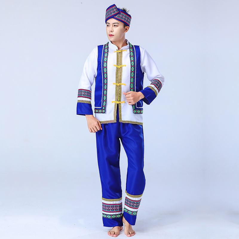 Guangxi 3. března Zhuangský ženský festivalový taneční kostým