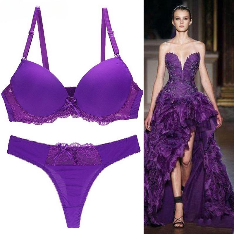 Sexy Lace Push-up Bra and Thong Set Plus-size Anti-sagging Lingerie with Skin-friendly Comfortable Panties